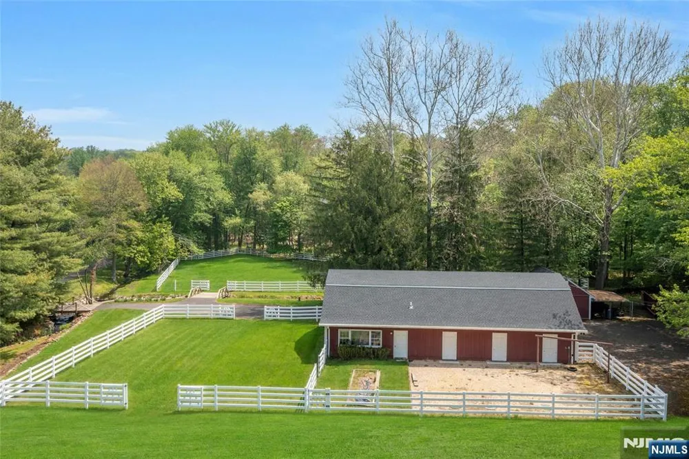 116 E Saddle River Road Saddle River, NJ 07458