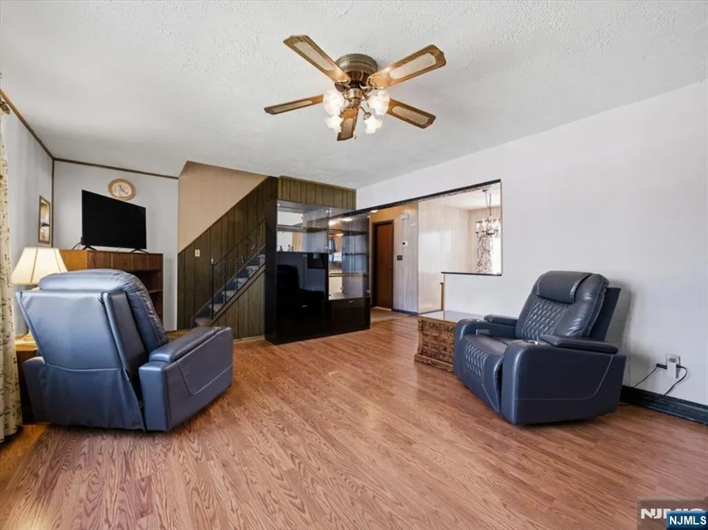98 Moonachie Road Moonachie, NJ 07074