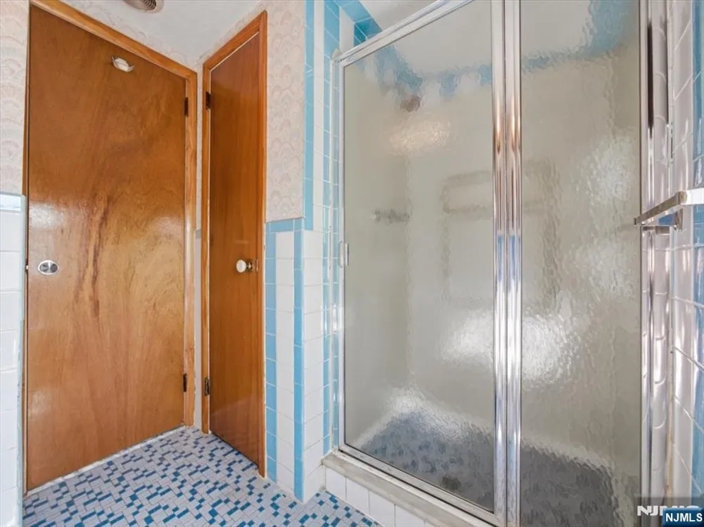 98 Moonachie Road Moonachie, NJ 07074