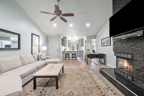 2450 Wickersham Lane #302