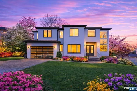 3 Mountain View Court