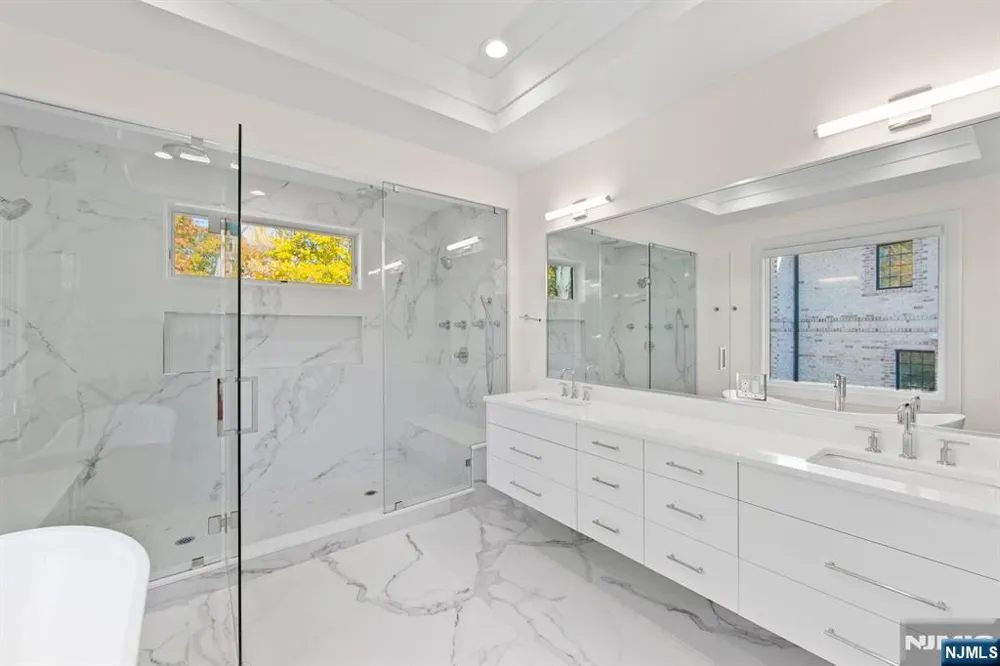 3 Mountain View Court Demarest, NJ 07627