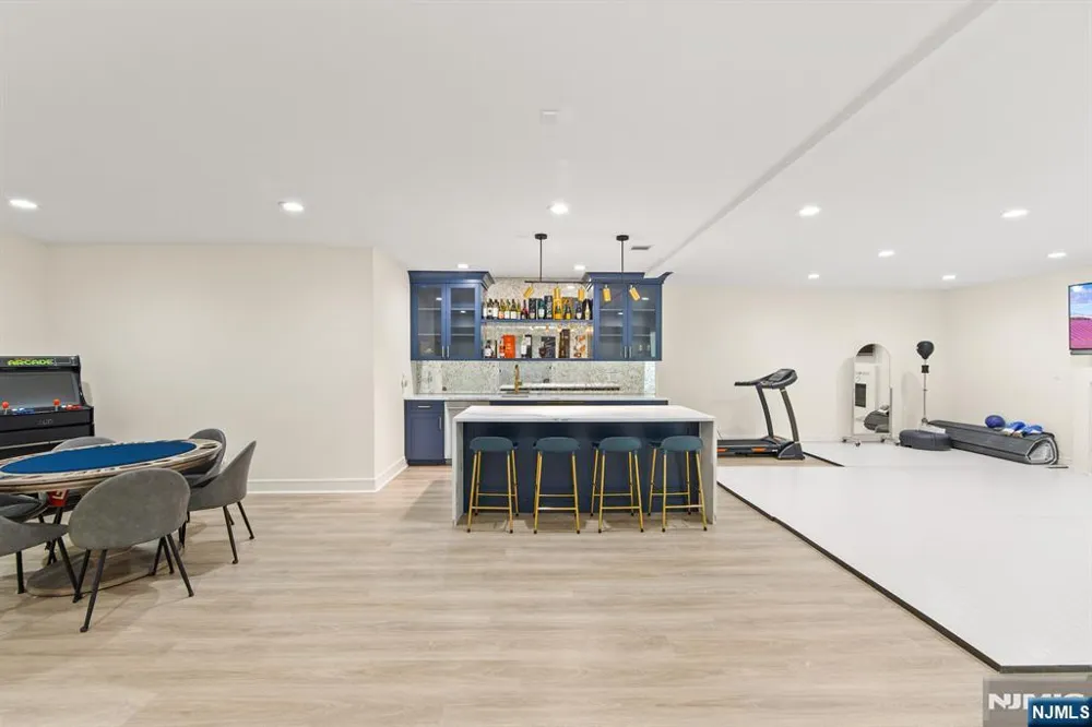3 Mountain View Court Demarest, NJ 07627