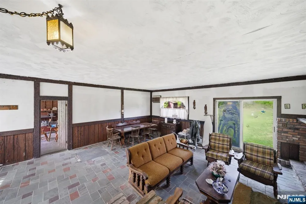 49 Heather Hills Drive Jefferson Township, NJ 07438