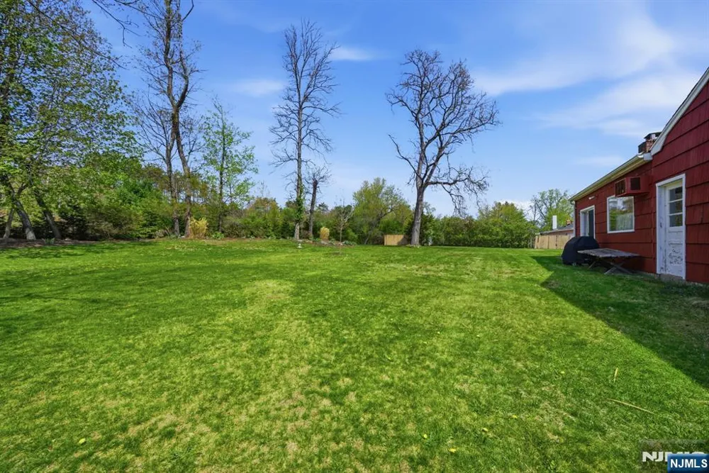 49 Heather Hills Drive Jefferson Township, NJ 07438