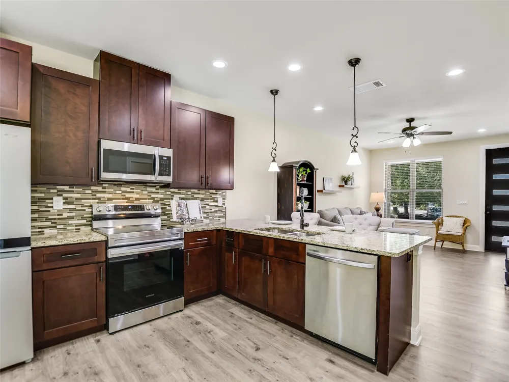 18803 Hogan Circle #16 Point Venture, TX 78645
