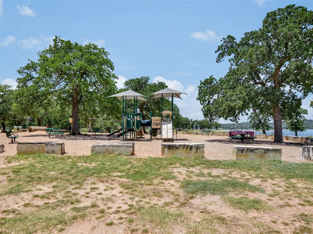 18803 Hogan Circle #16 Point Venture, TX 78645