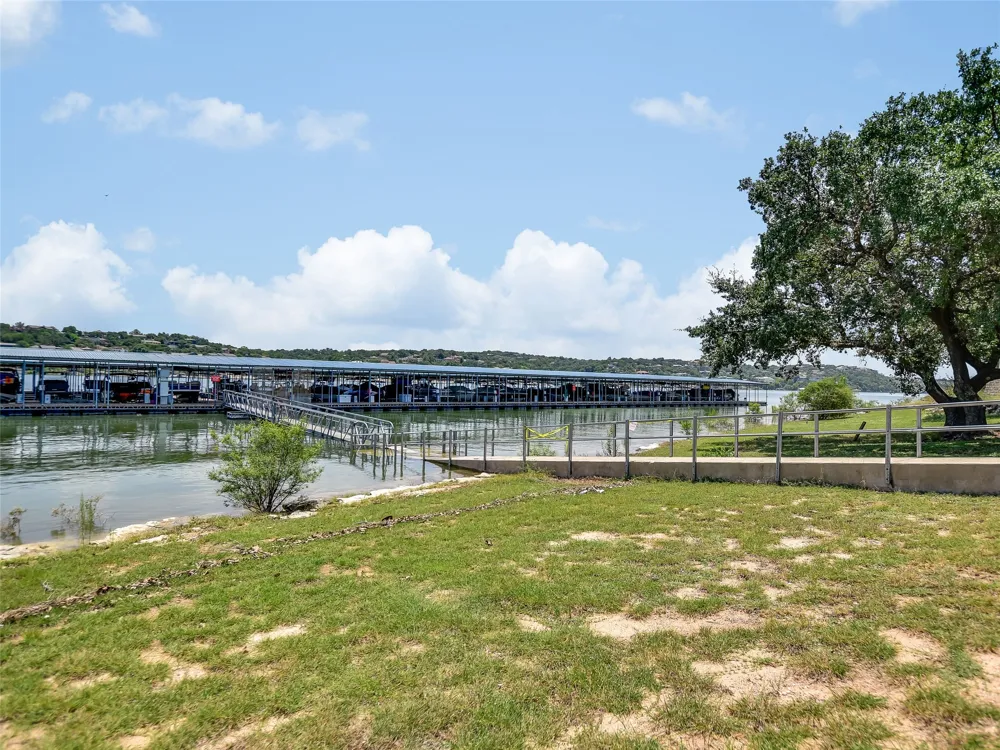 18803 Hogan Circle #16 Point Venture, TX 78645