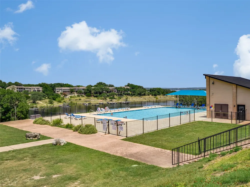 18803 Hogan Circle #16 Point Venture, TX 78645
