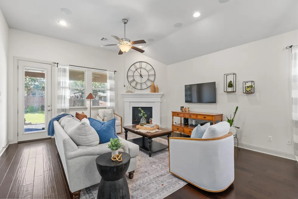 2732 Florin Cove Round Rock, TX 78665