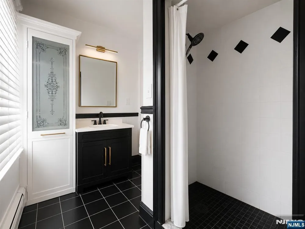 7 Naugle Street Closter, NJ 07624
