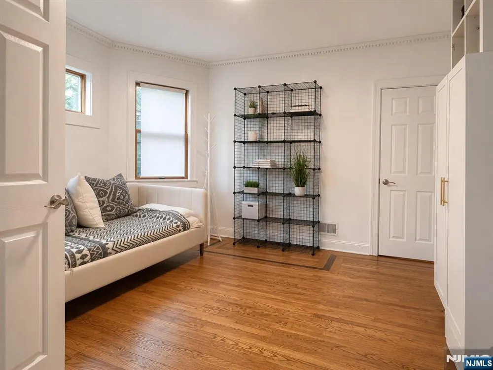 7 Naugle Street Closter, NJ 07624
