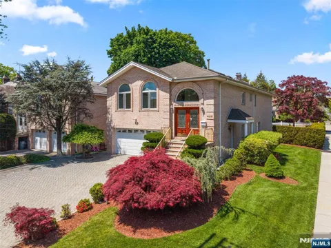 499 Morse Avenue
