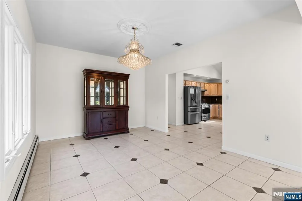 499 Morse Avenue Ridgefield, NJ 07657