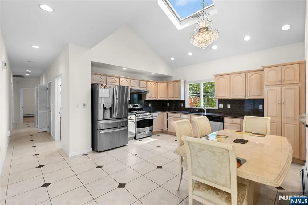 499 Morse Avenue Ridgefield, NJ 07657