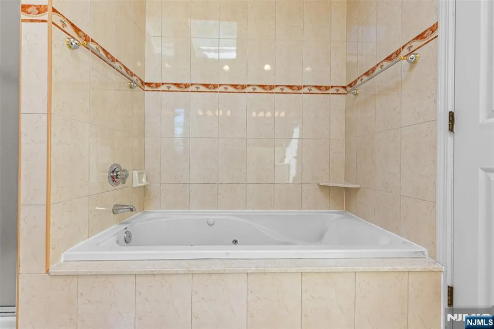 499 Morse Avenue Ridgefield, NJ 07657