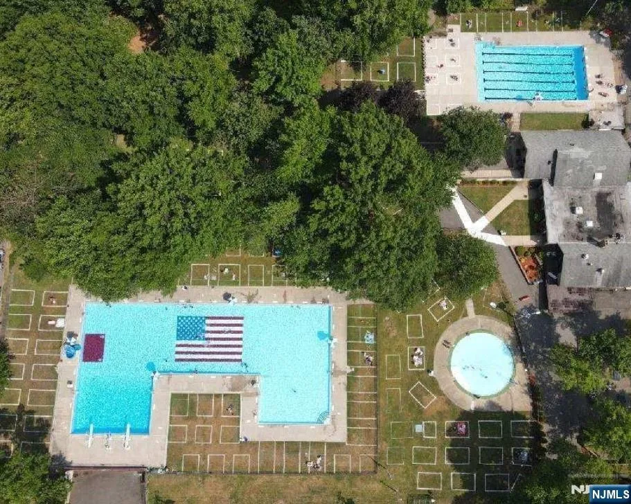 499 Morse Avenue Ridgefield, NJ 07657