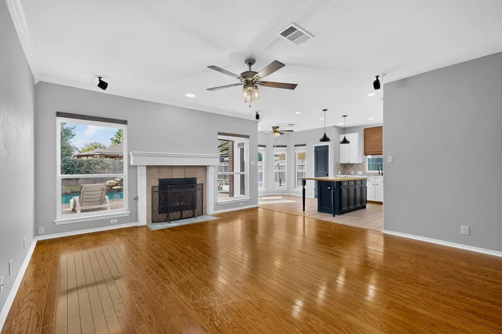 3068 Bent Tree Loop Round Rock, TX 78681