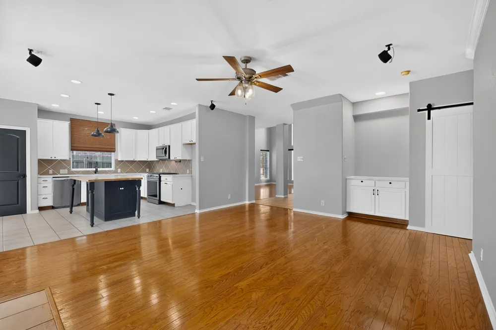 3068 Bent Tree Loop Round Rock, TX 78681