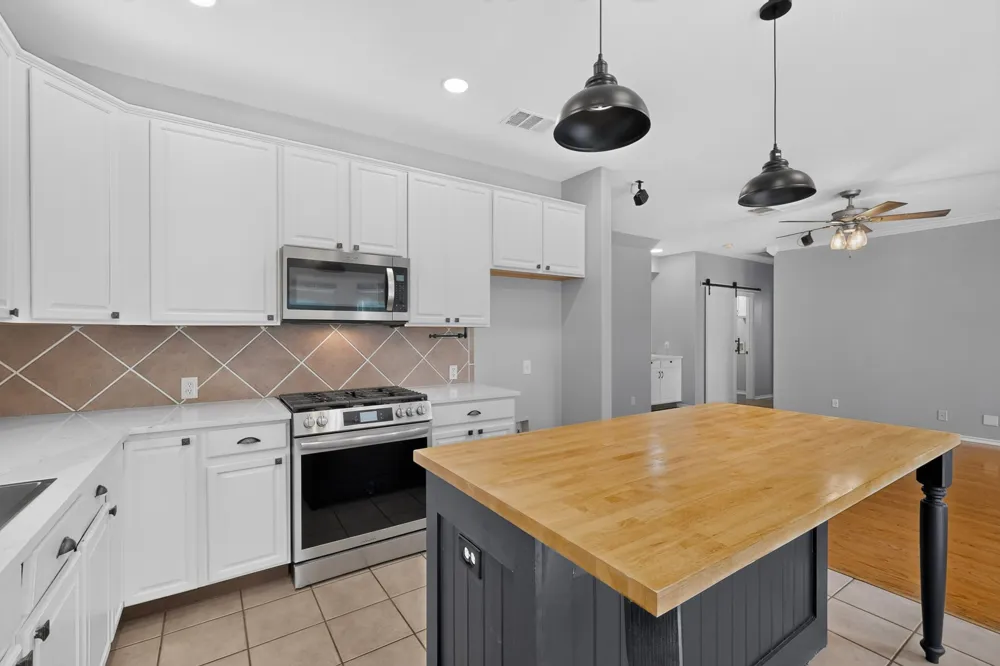 3068 Bent Tree Loop Round Rock, TX 78681