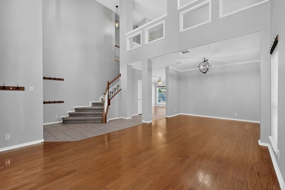 3068 Bent Tree Loop Round Rock, TX 78681