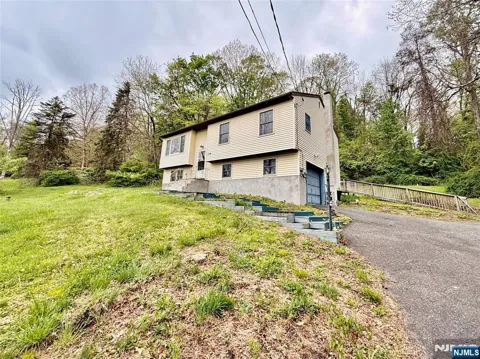 154 Cork Hill