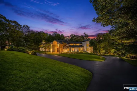 809 Shore Drive