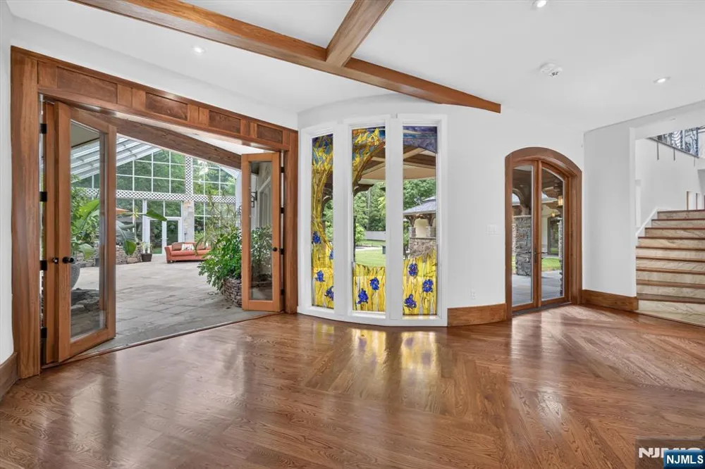 296 Durie Avenue Closter, NJ 07624