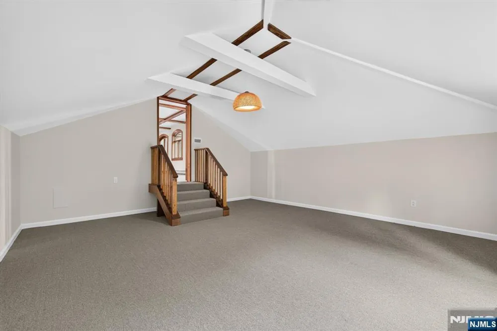 296 Durie Avenue Closter, NJ 07624