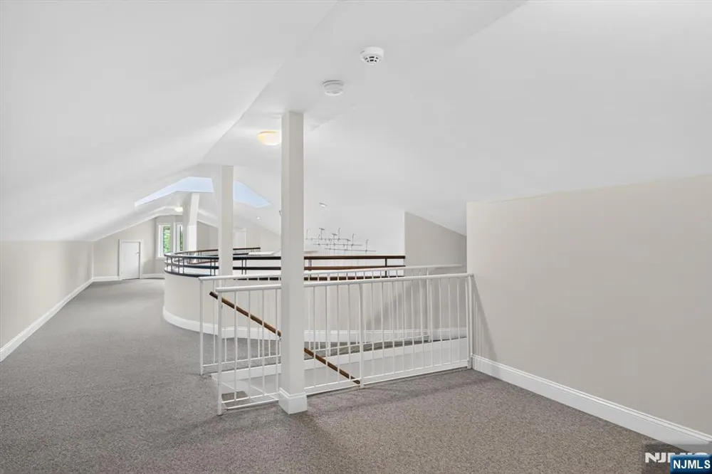 296 Durie Avenue Closter, NJ 07624