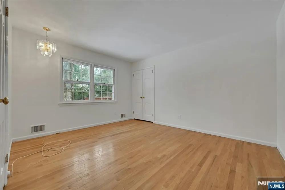 229 Allison Court Englewood, NJ 07631