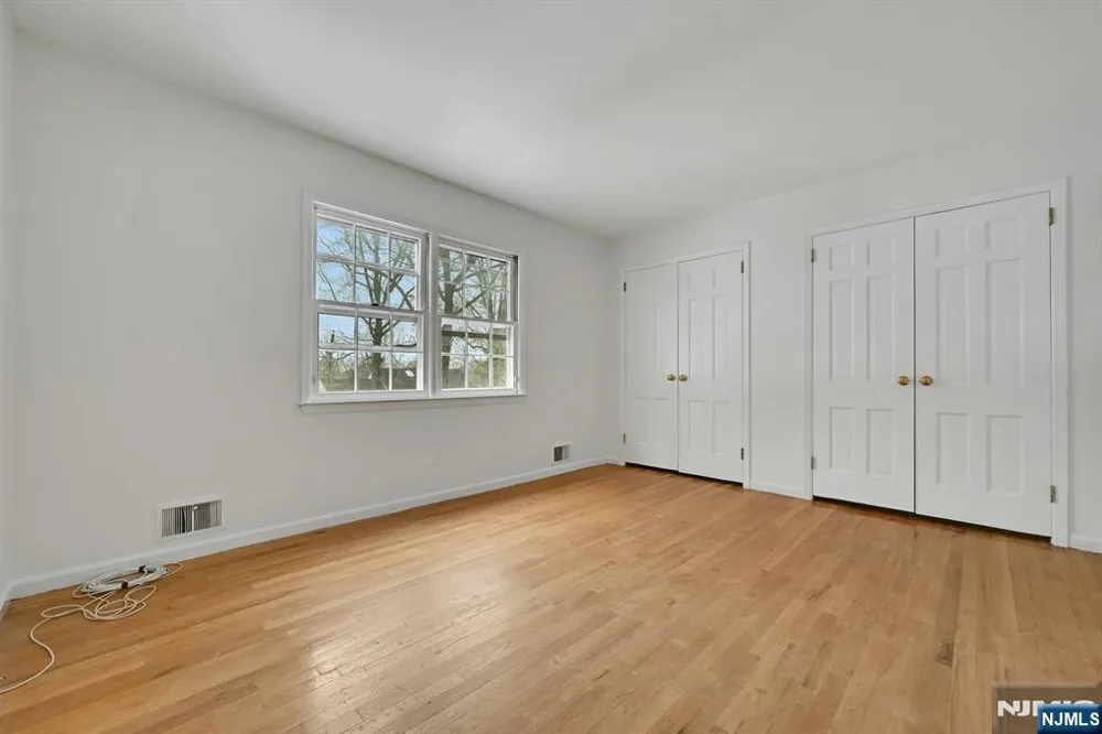 229 Allison Court Englewood, NJ 07631