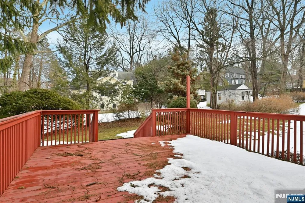 229 Allison Court Englewood, NJ 07631