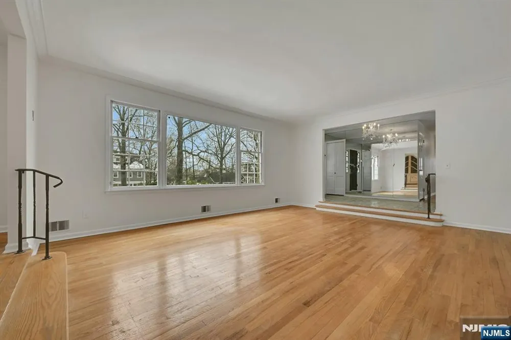 229 Allison Court Englewood, NJ 07631