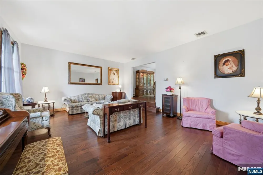 621 Bloomfield Avenue Nutley, NJ 07110