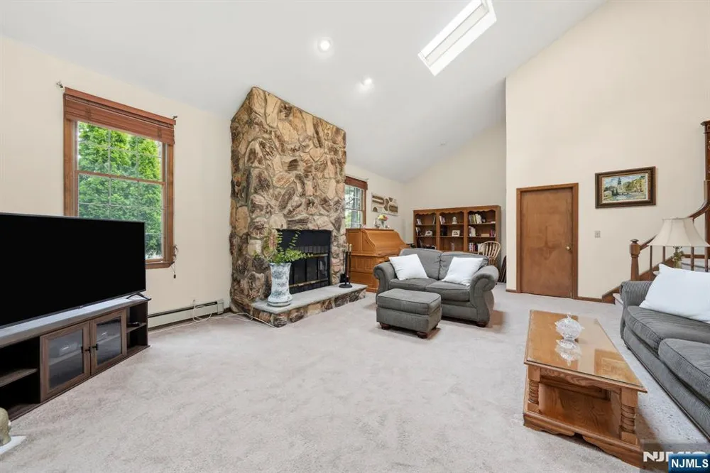 621 Bloomfield Avenue Nutley, NJ 07110