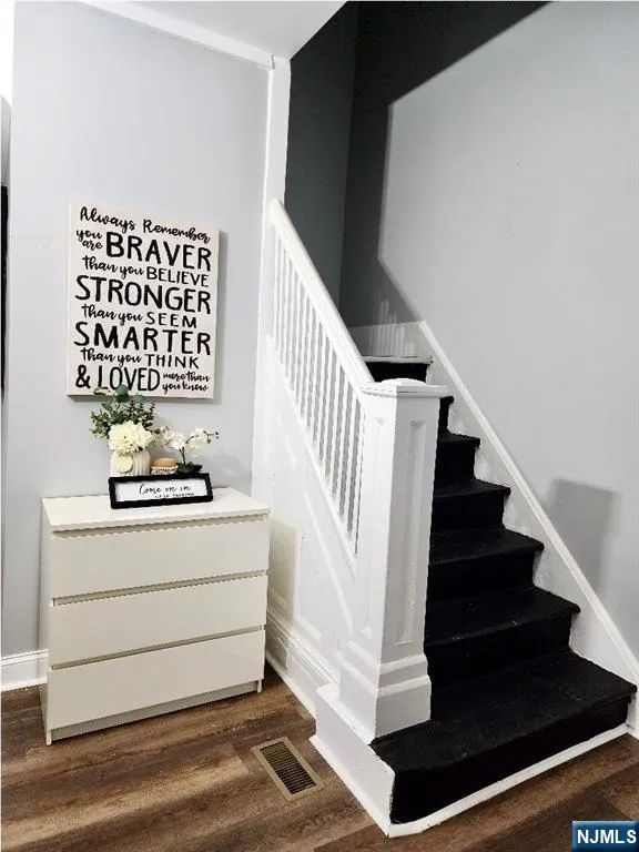 55 Morton Place East Orange, NJ 07017