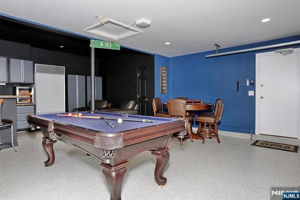 434 Hasbrouck Boulevard Oradell, NJ 07649