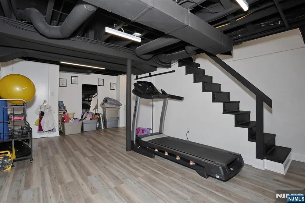 434 Hasbrouck Boulevard Oradell, NJ 07649