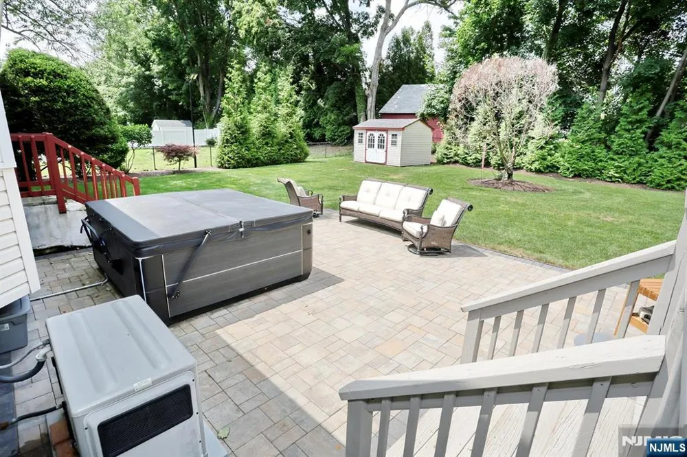 434 Hasbrouck Boulevard Oradell, NJ 07649
