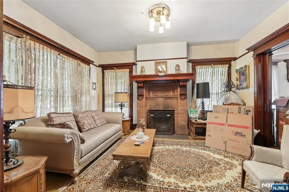 139 Aycrigg Avenue Passaic, NJ 07055