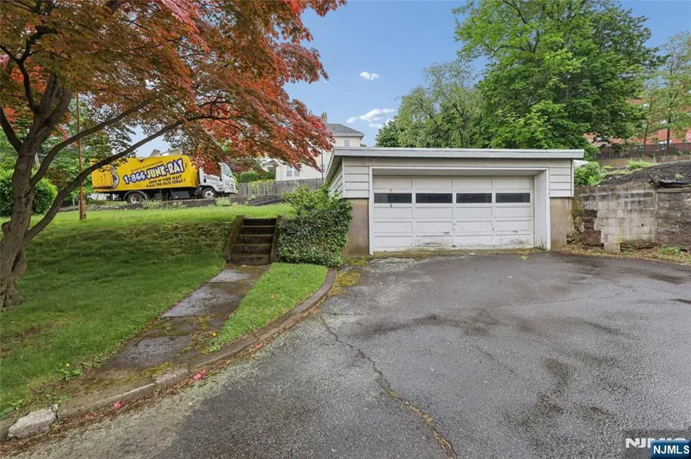 139 Aycrigg Avenue Passaic, NJ 07055