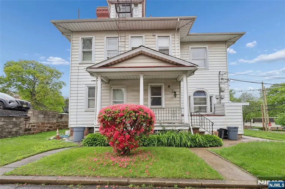 139 Aycrigg Avenue Passaic, NJ 07055