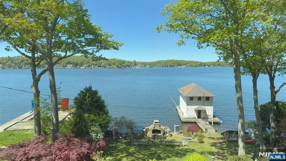 501 Windemere Avenue Mount Arlington, NJ 07856