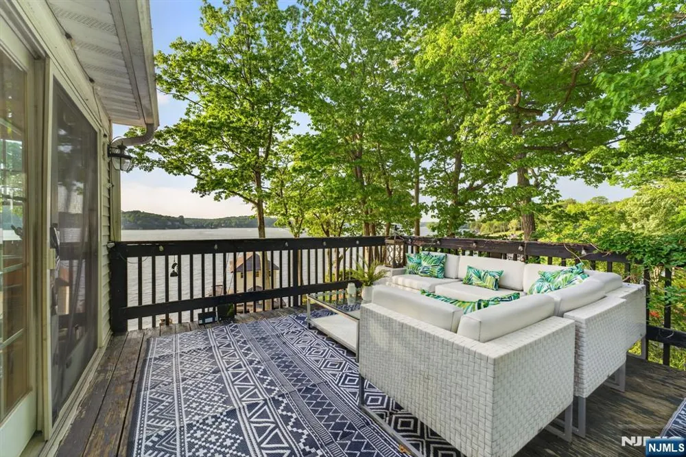 501 Windemere Avenue Mount Arlington, NJ 07856
