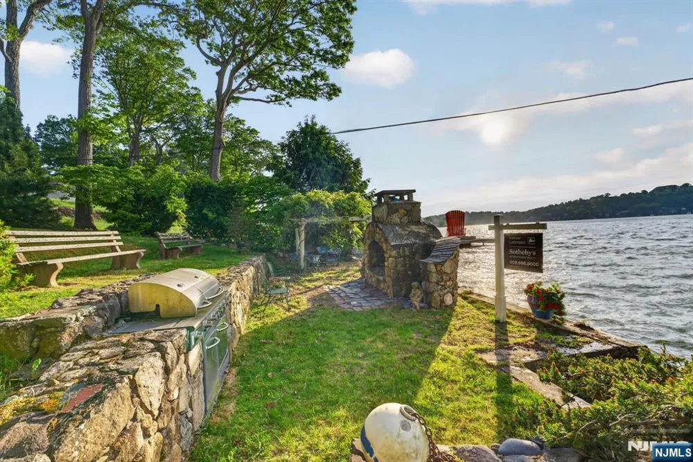 501 Windemere Avenue Mount Arlington, NJ 07856