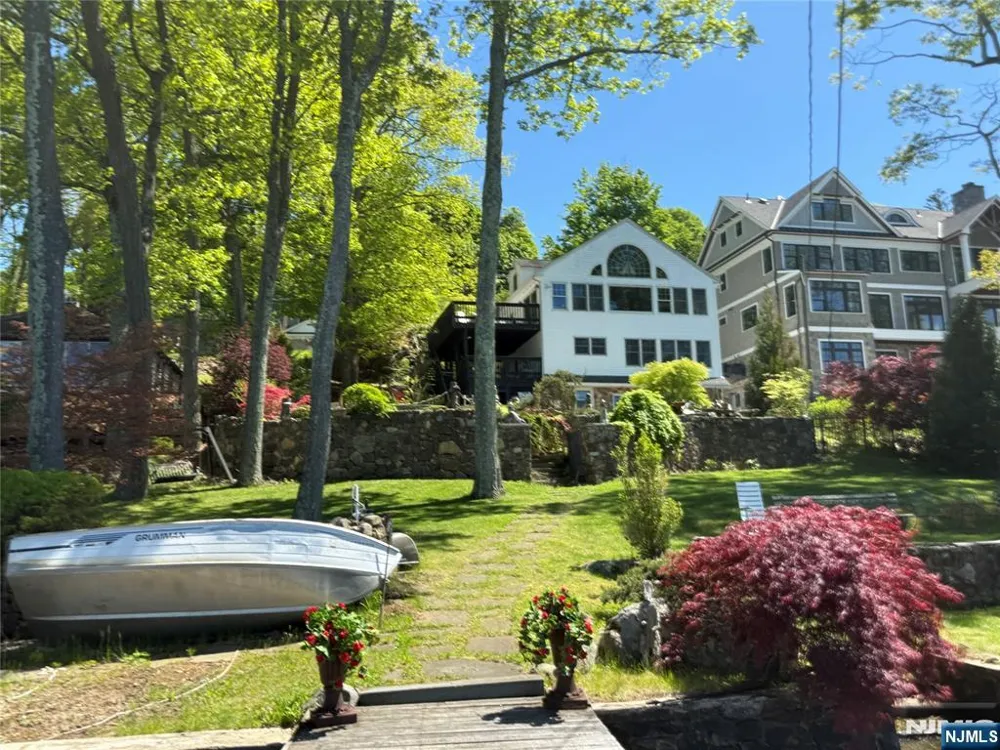 501 Windemere Avenue Mount Arlington, NJ 07856