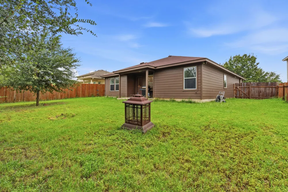 18512 Great Falls Drive Manor, TX 78653