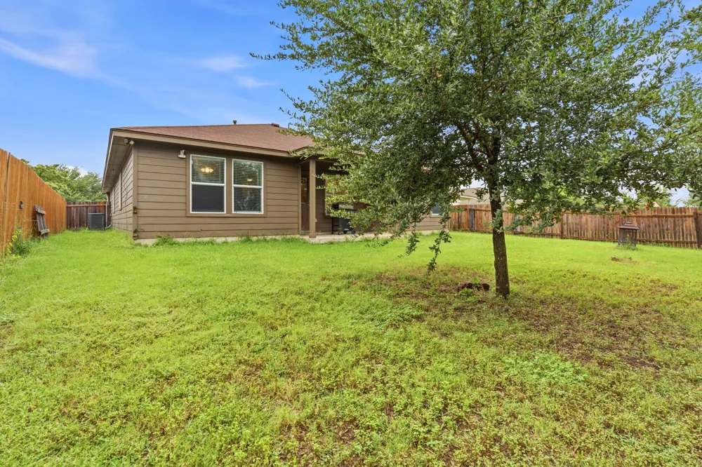 18512 Great Falls Drive Manor, TX 78653