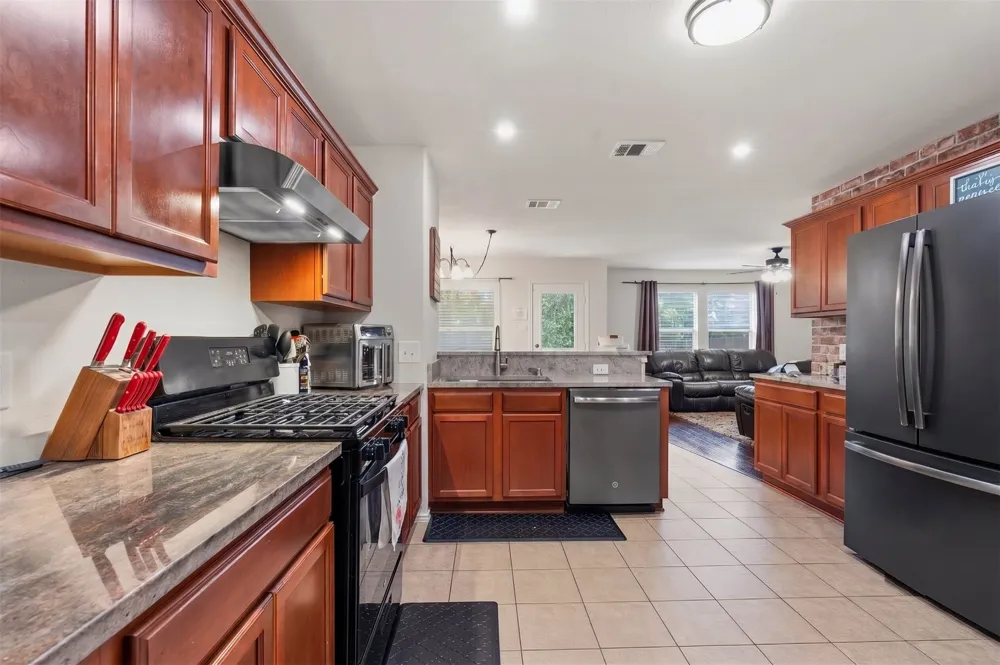 18512 Great Falls Drive Manor, TX 78653